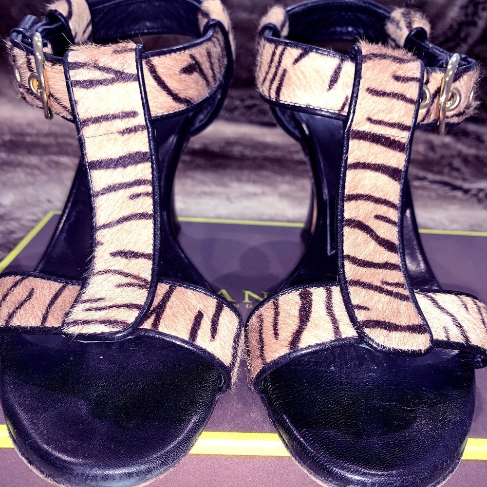 Anyi Lu Tiger print sandal